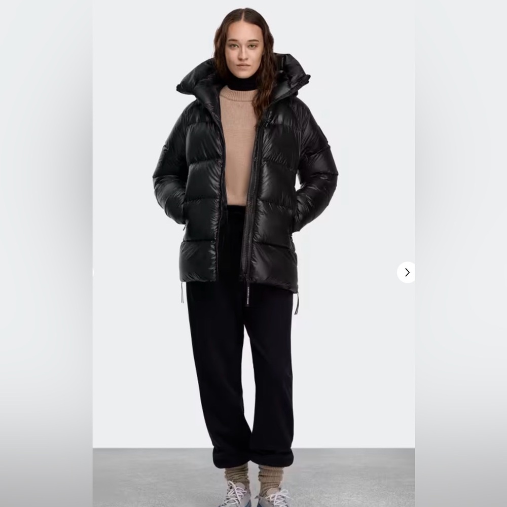 EUC Women’s Canada Goose Cypress Puffer Jacket - XS - Black - Picture 7 of 8